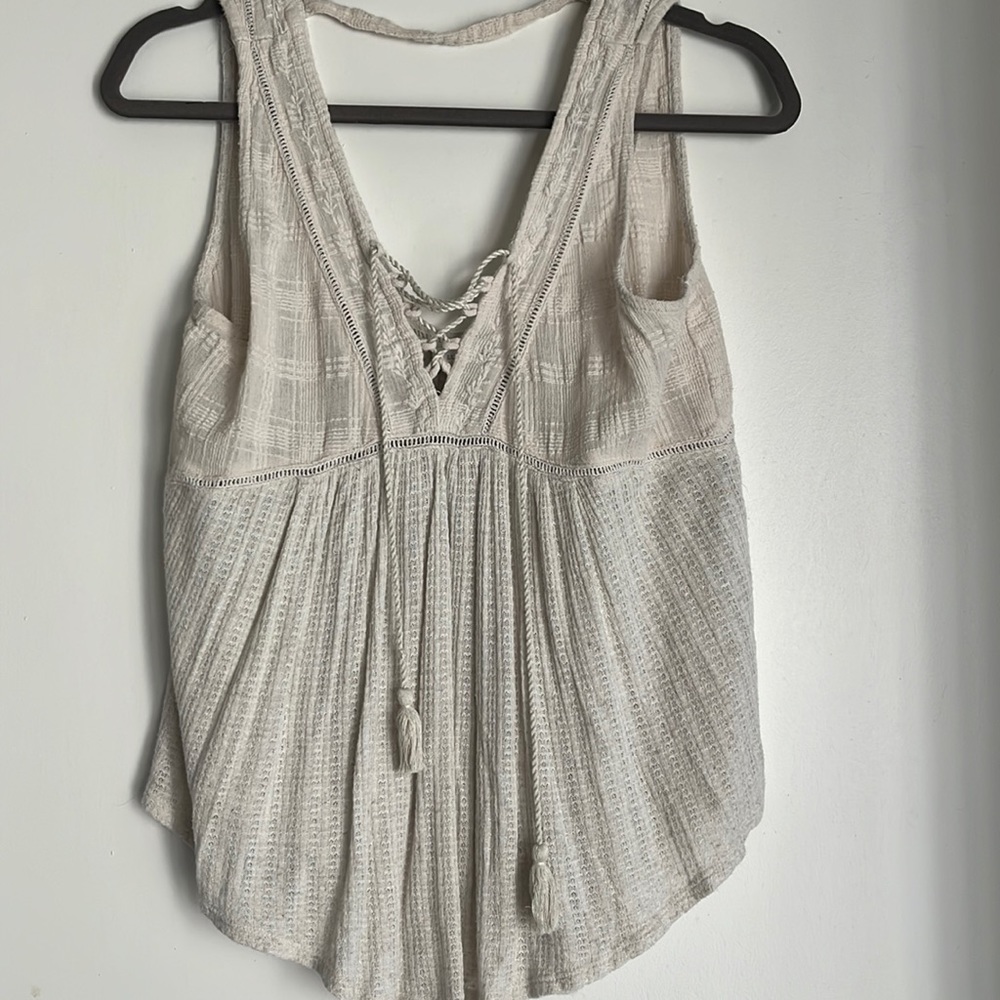 Flowy tank